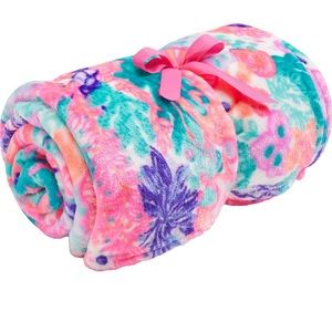 Lily Pulitzer Paradise Blanket